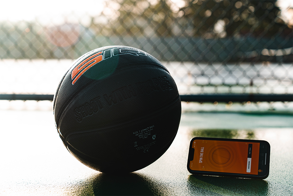 SIQ Smart Basketball